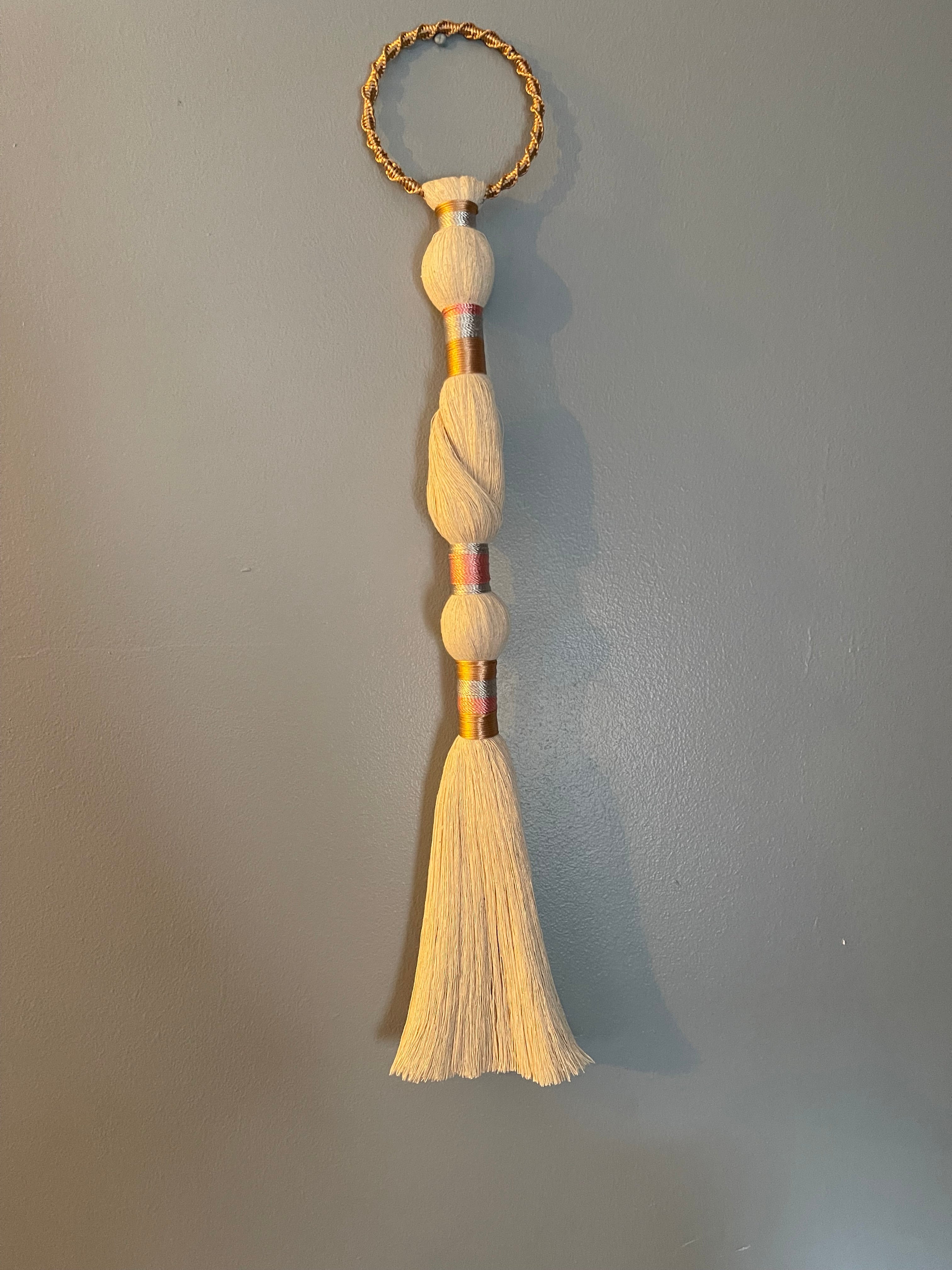 Colgante Textil Artesanal "Luz de Algodón"