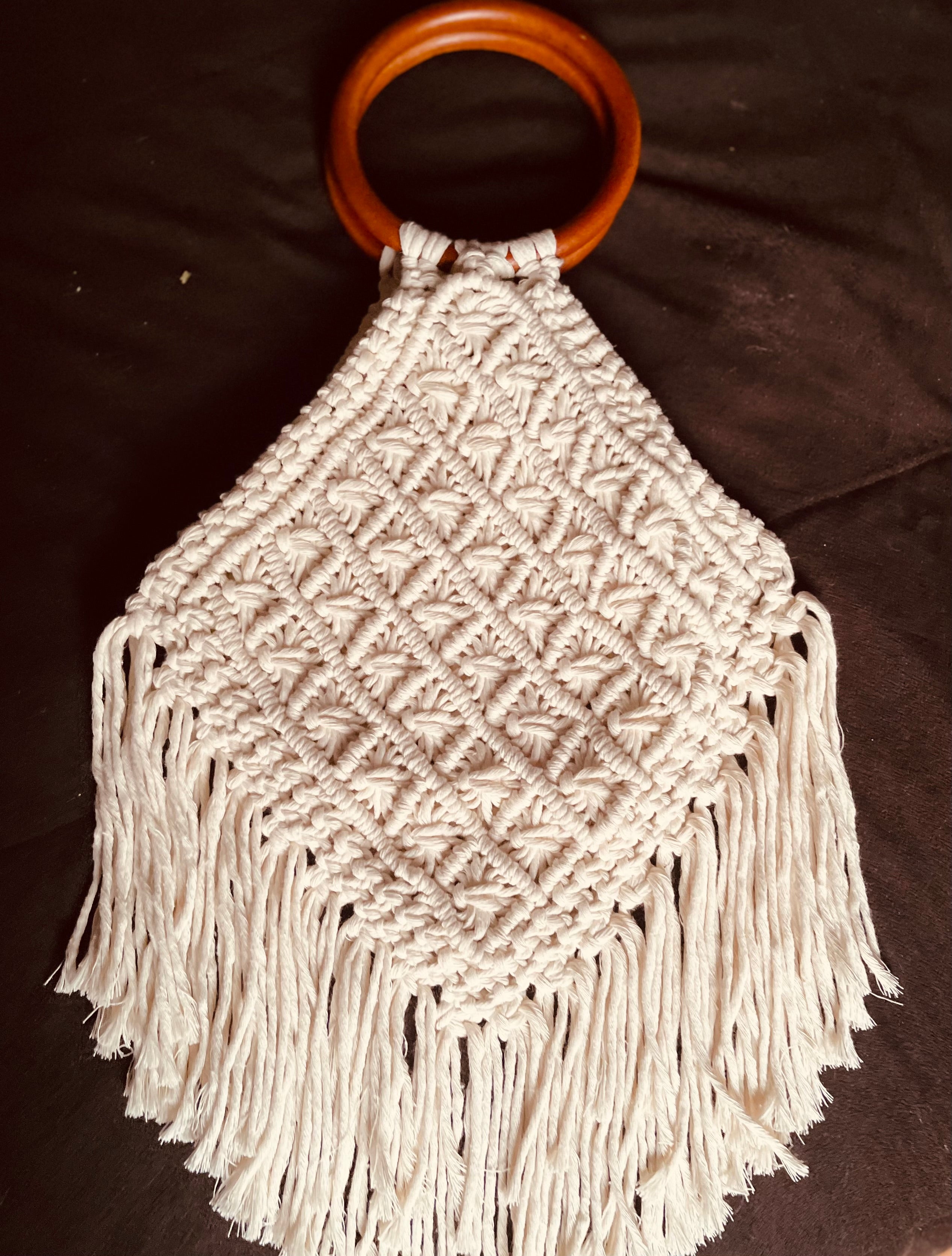 Cartera Artesanal "Boho Flecos"